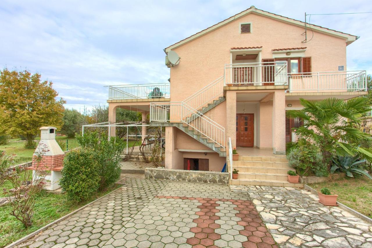 Rasopasno Apartment With Terrace And Private Parking Exterior foto